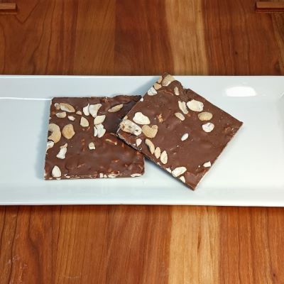 Carré Chocolat au lait - cajous rôtis & sel de mer équitable tx